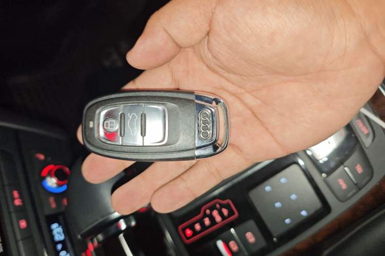 Used Audi A6L 2014 30 FSI Comfort Model Vehicle Key