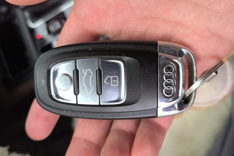 Used Audi A6L 2014 30 FSI Comfort Model Vehicle Key