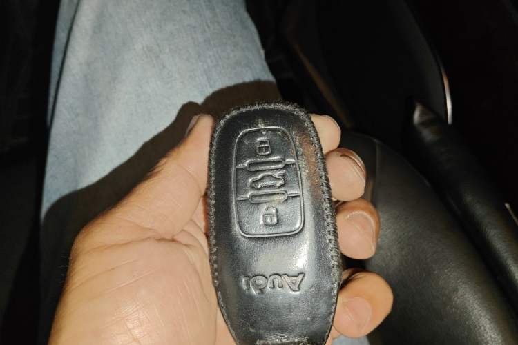 Used Audi A6L 2014 30 FSI Comfort Model Vehicle Key