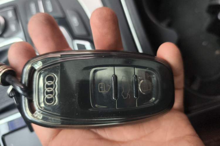 Used Audi A6L 2014 TFSI Standard Model Vehicle Key