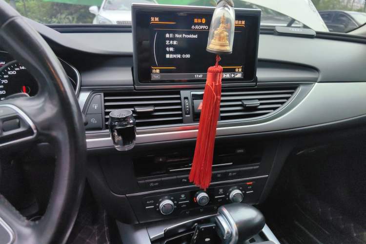 Used Audi A6L 2014 TFSI Standard Model Audio And AC Panel