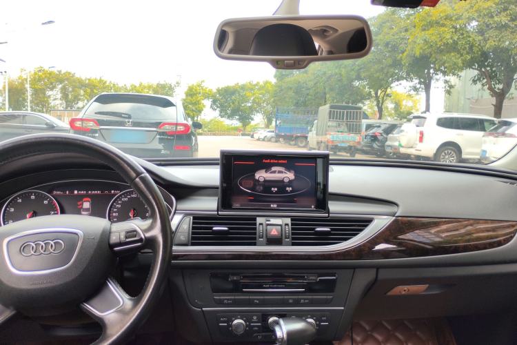 Used Audi A6L 2014 TFSI Comfort Model Center Console