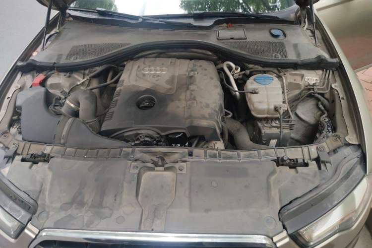 Used Audi A6L 2014 TFSI Standard Model Engine Bay