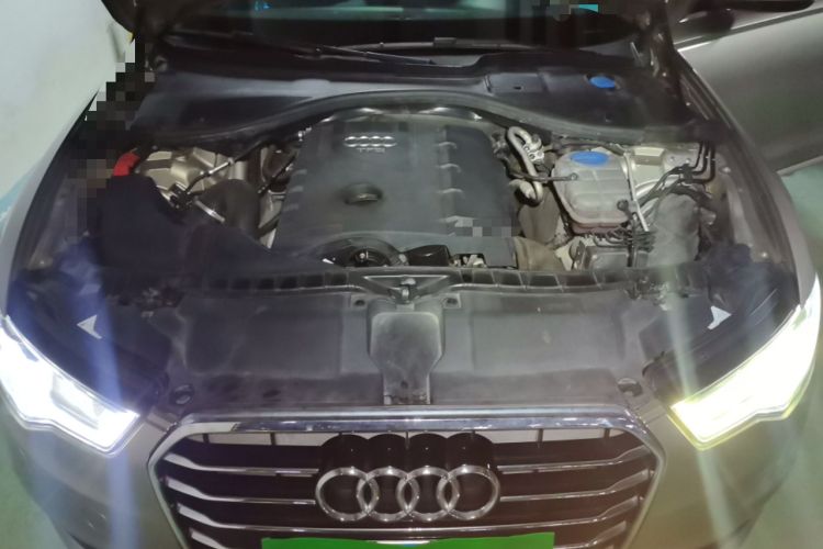 Used Audi A6L 2014 TFSI Standard Model Engine Bay