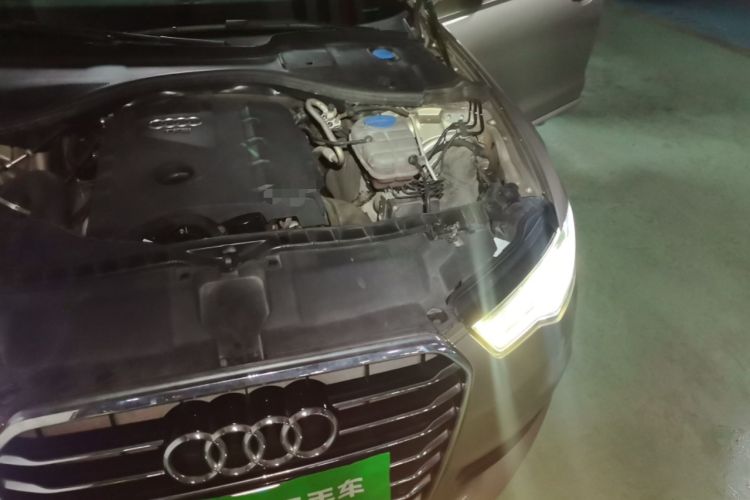 Used Audi A6L 2014 TFSI Standard Model Engine Bay Left