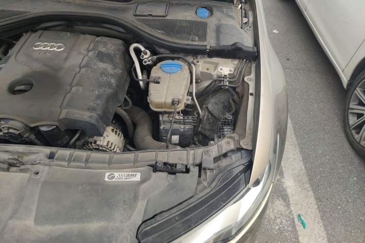 Used Audi A6L 2014 TFSI Standard Model Engine Bay Left