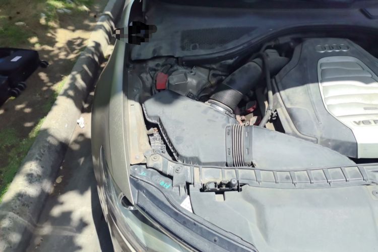 Used Audi A6L 2014 30 FSI Comfort Model Engine Bay Right