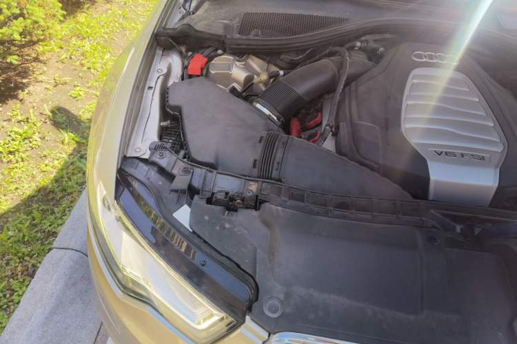 Used Audi A6L 2014 30 FSI Comfort Model Engine Bay Right