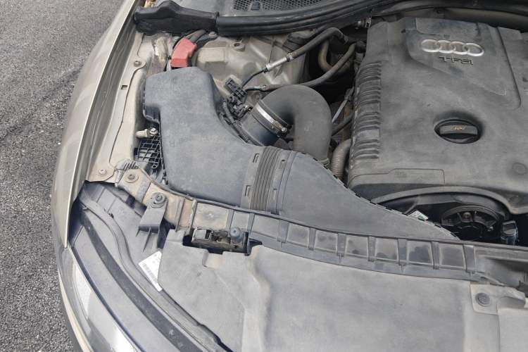 Used Audi A6L 2014 TFSI Standard Model Engine Bay Right