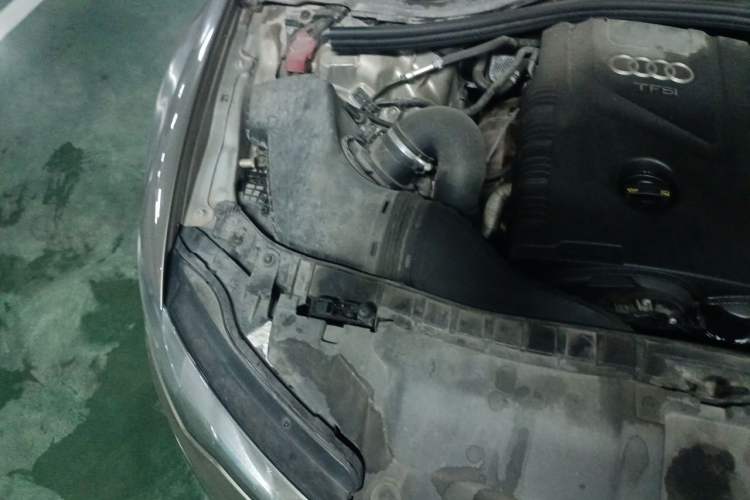 Used Audi A6L 2014 TFSI Standard Model Engine Bay Right