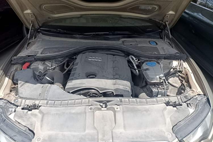 Used Audi A6L 2014 TFSI Standard Model Engine Bay