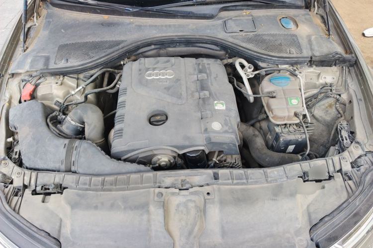 Used Audi A6L 2014 TFSI Standard Model Engine Bay