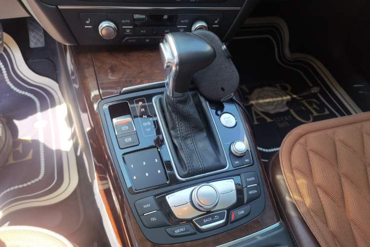 Used Audi A6L 2014 30 FSI Comfort Model Gear Lever