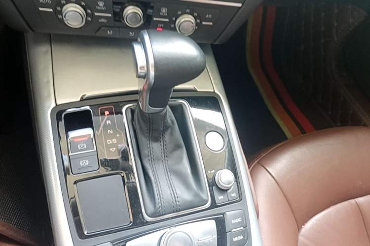 Used Audi A6L 2014 TFSI Standard Model Gear Lever