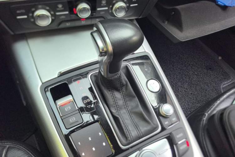 Used Audi A6L 2014 TFSI Standard Model Gear Lever