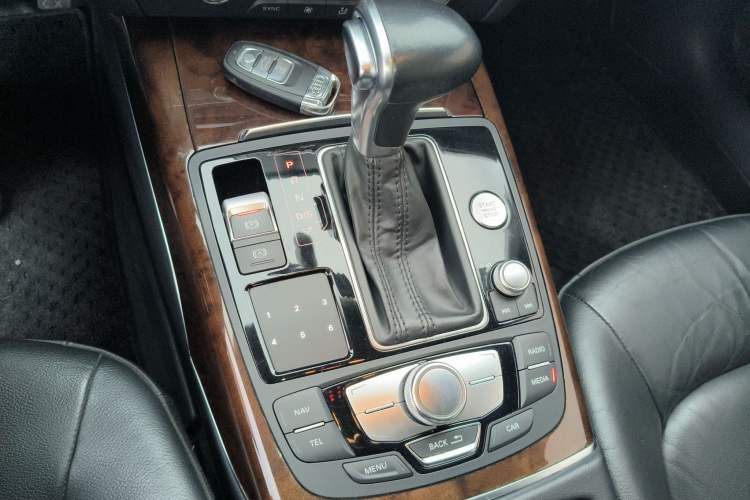 Used Audi A6L 2014 30 FSI Comfort Model Gear Lever