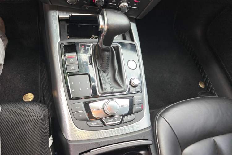 Used Audi A6L 2014 TFSI Standard Model Gear Lever
