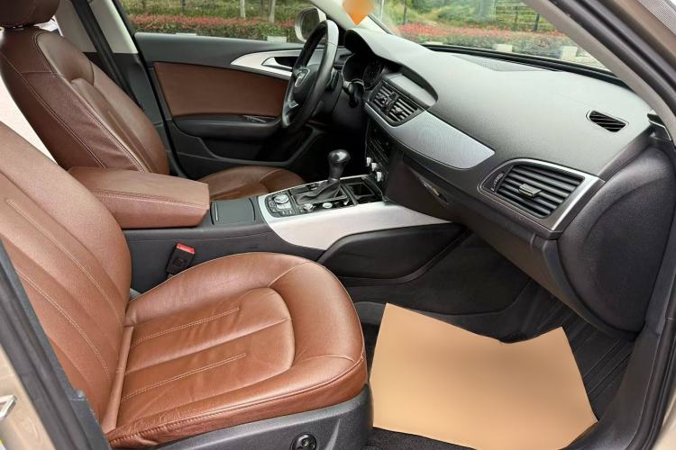 Used Audi A6L 2014 TFSI Standard Model Interior 3