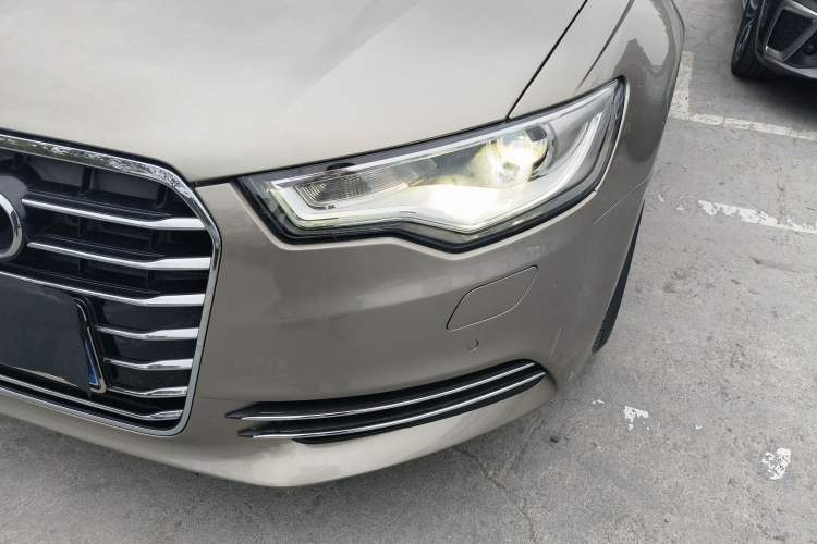 Used Audi A6L 2014 30 FSI Comfort Model Left Front Headlight