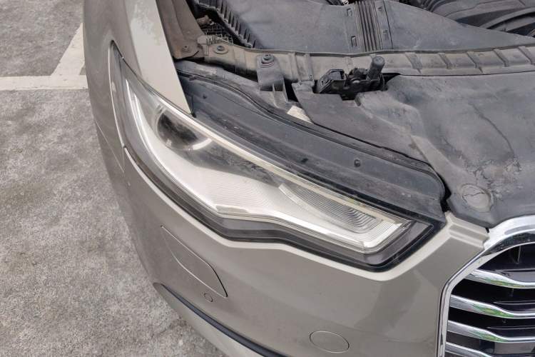 Used Audi A6L 2014 TFSI Standard Model Right Front Headlight