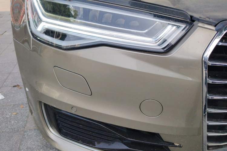Used Audi A6L 2014 TFSI Standard Model Right Front Headlight