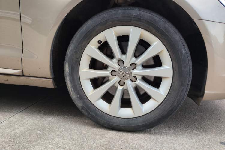 Used Audi A6L 2014 TFSI Comfort Model Right Front Wheel Hub