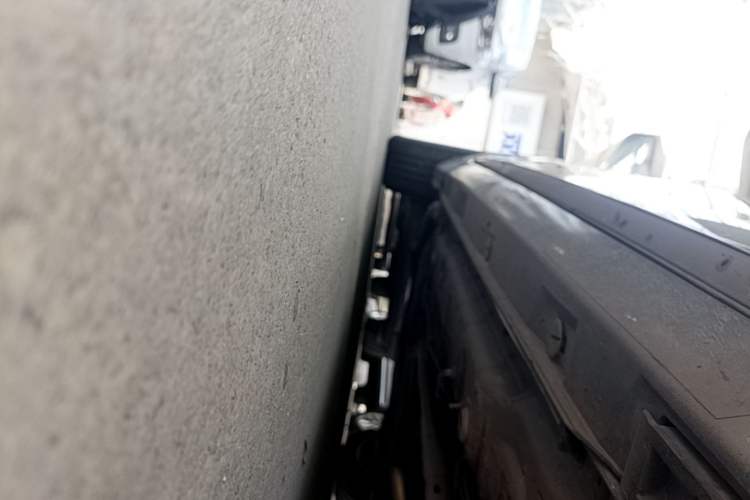 Used Audi A6L 2014 TFSI Standard Model Right Side Sill