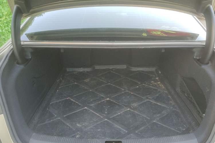 Used Audi A6L 2014 TFSI Standard Model Trunk