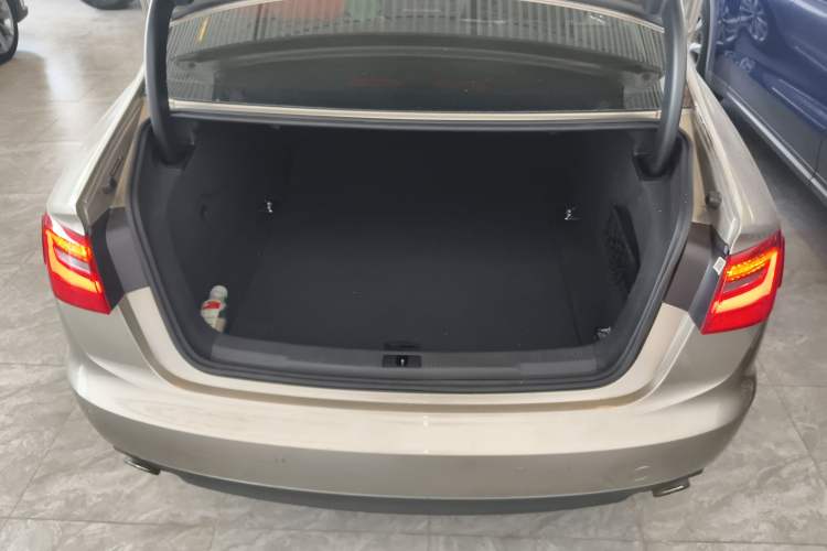 Used Audi A6L 2014 TFSI Standard Model Trunk