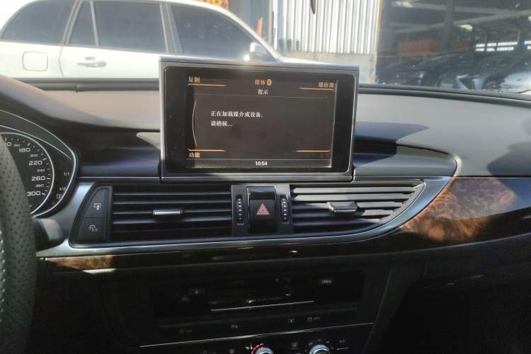 Used Audi A6L 2015 TFSI Millionth Anniversary Intelligent Model Audio And AC Panel