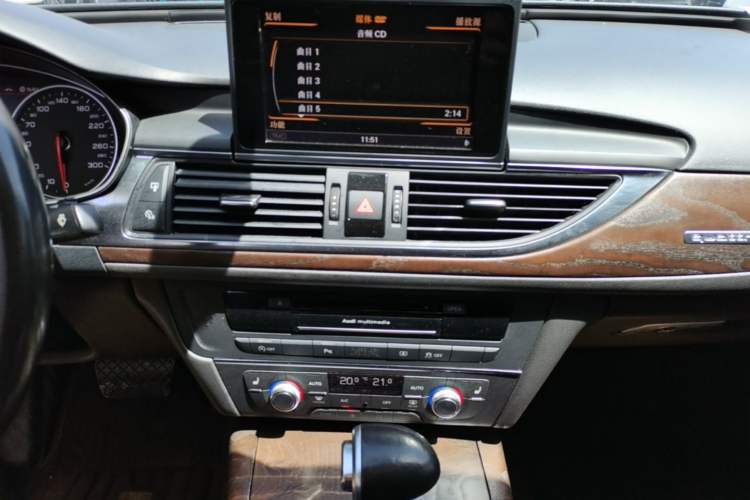Used Audi A6L 2015 35 FSI quattro Technology Edition Audio And AC Panel
