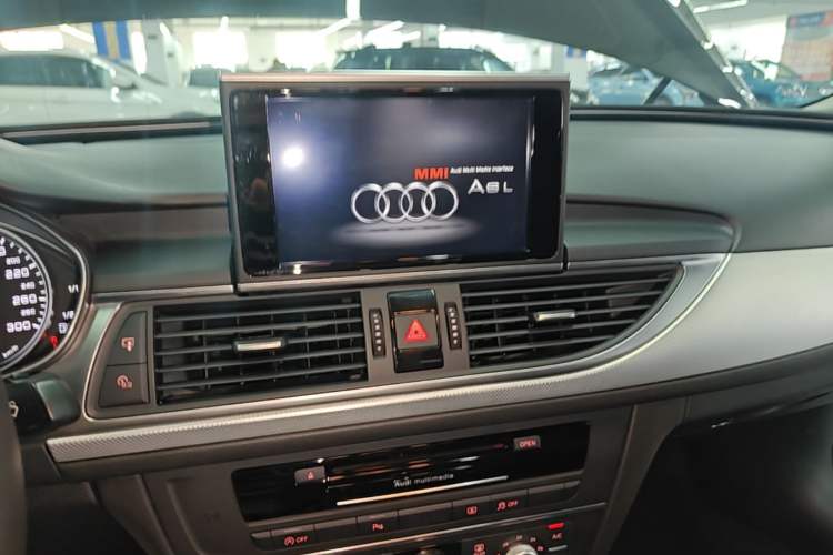 Used Audi A6L 2015 TFSI Millionth Anniversary Intelligent Model Audio And AC Panel