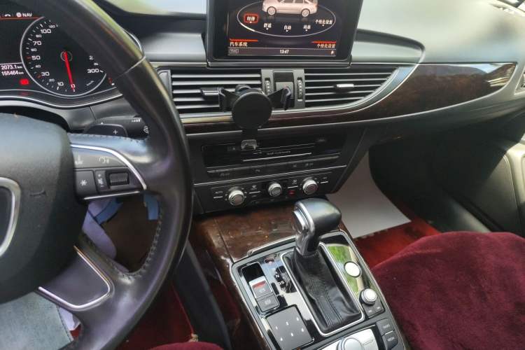 Used Audi A6L 2015 TFSI Millionth Anniversary Intelligent Model Audio And AC Panel