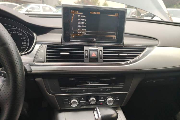 Used Audi A6L 2015 TFSI Millionth Anniversary Intelligent Model Audio And AC Panel