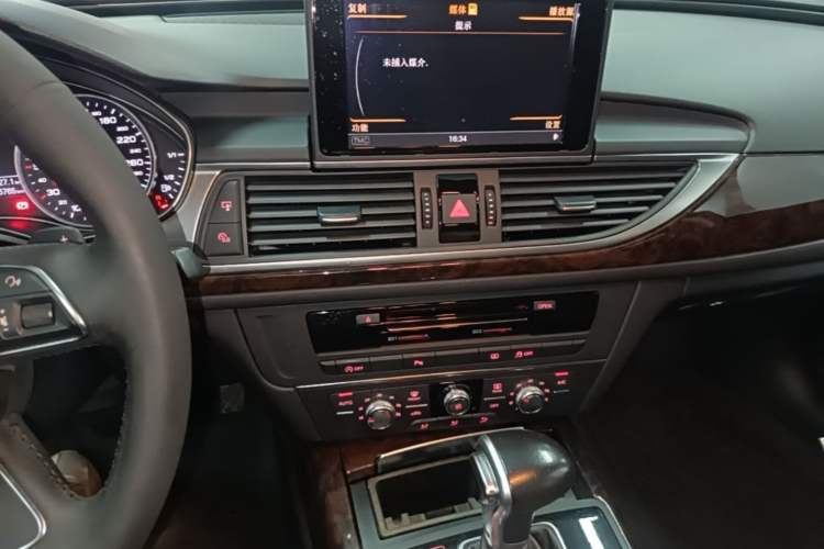 Used Audi A6L 2015 TFSI Millionth Anniversary Intelligent Model Audio And AC Panel