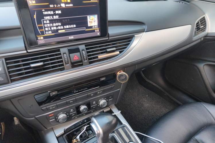 Used Audi A6L 2015 TFSI Millionth Anniversary Intelligent Model Audio And AC Panel