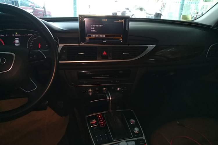Used Audi A6L 2015 TFSI Millionth Anniversary Intelligent Model Audio And AC Panel