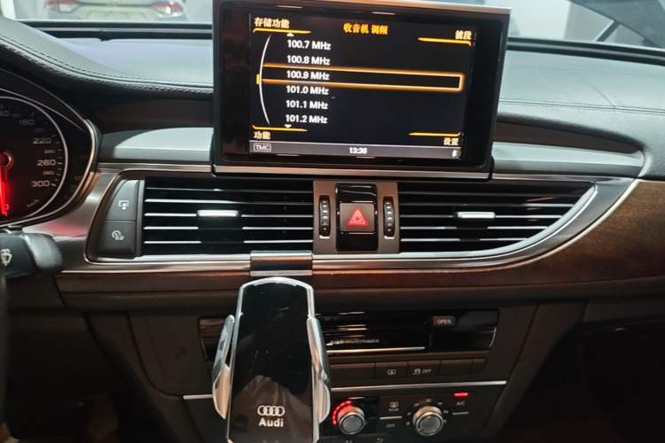 Used Audi A6L 2015 TFSI Millionth Anniversary Intelligent Model Audio And AC Panel