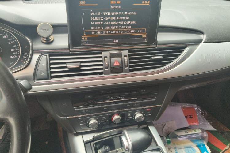Used Audi A6L 2015 TFSI Millionth Anniversary Intelligent Model Audio And AC Panel