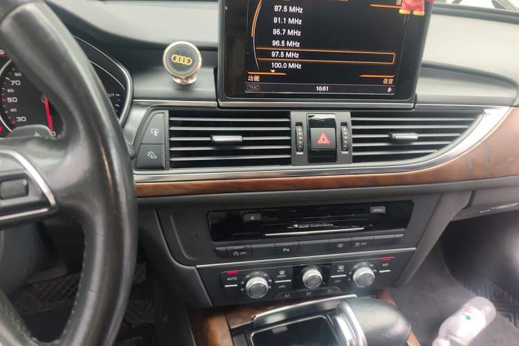 Used Audi A6L 2015 TFSI Millionth Anniversary Intelligent Model Audio And AC Panel
