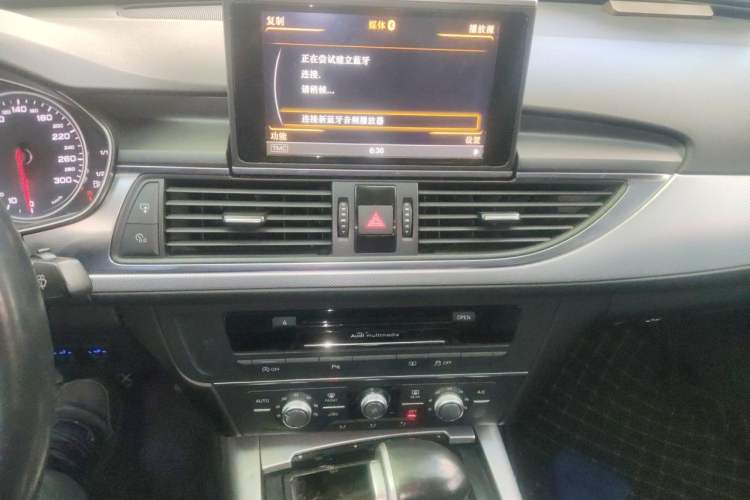 Used Audi A6L 2015 TFSI Millionth Anniversary Intelligent Model Audio And AC Panel
