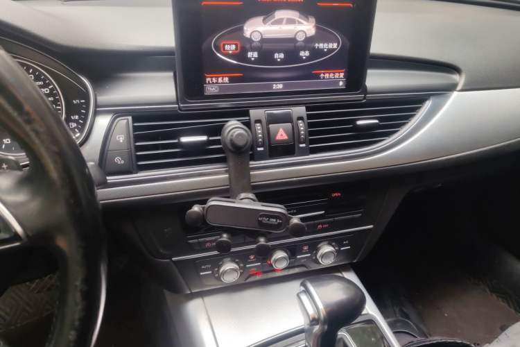 Used Audi A6L 2015 TFSI Millionth Anniversary Intelligent Model Audio And AC Panel