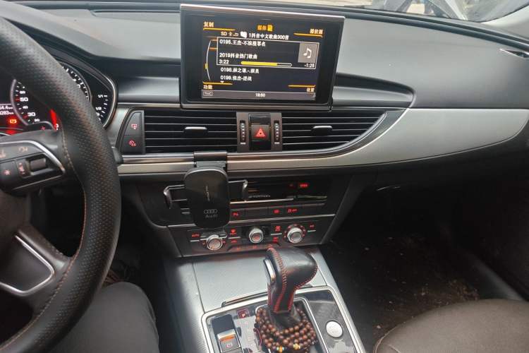 Used Audi A6L 2015 TFSI Millionth Anniversary Intelligent Model Audio And AC Panel