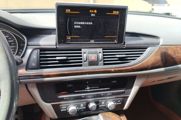 Used Audi A6L 2015 TFSI Millionth Anniversary Intelligent Model Audio And AC Panel