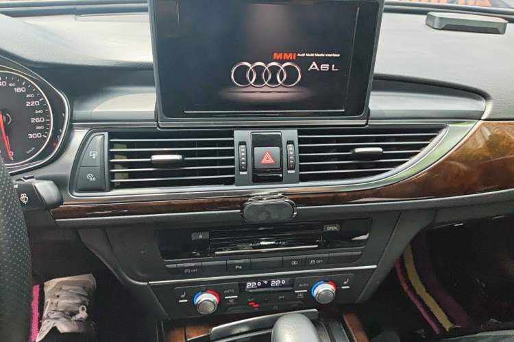 Used Audi A6L 2015 30 FSI Millionth Anniversary Comfort Model Audio And AC Panel