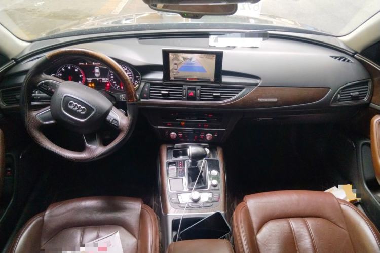 Used Audi A6L 2015 35 FSI quattro Comfort Model Center Console