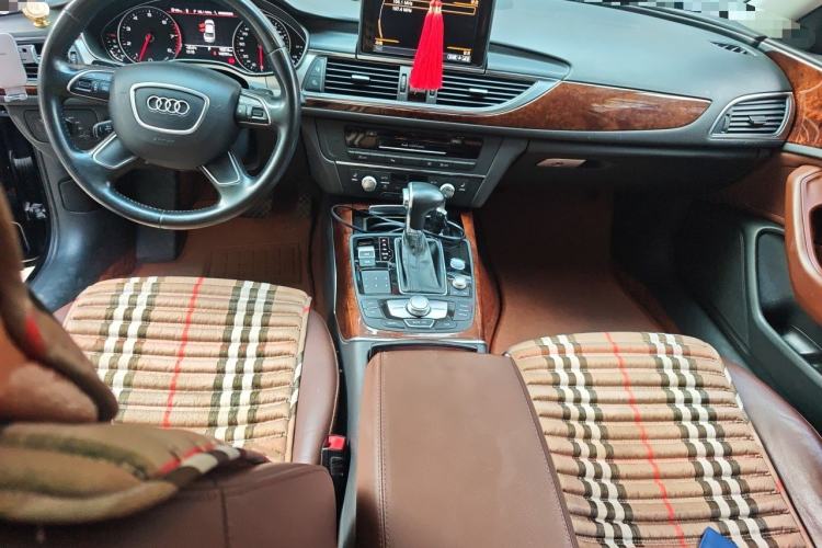 Used Audi A6L 2015 30 FSI Millionth Anniversary Comfort Model Center Console