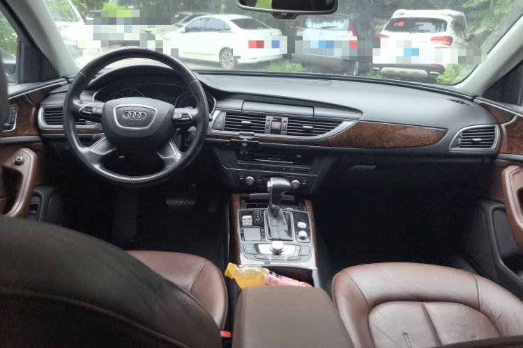 Used Audi A6L 2015 30 FSI Millionth Anniversary Comfort Model Center Console