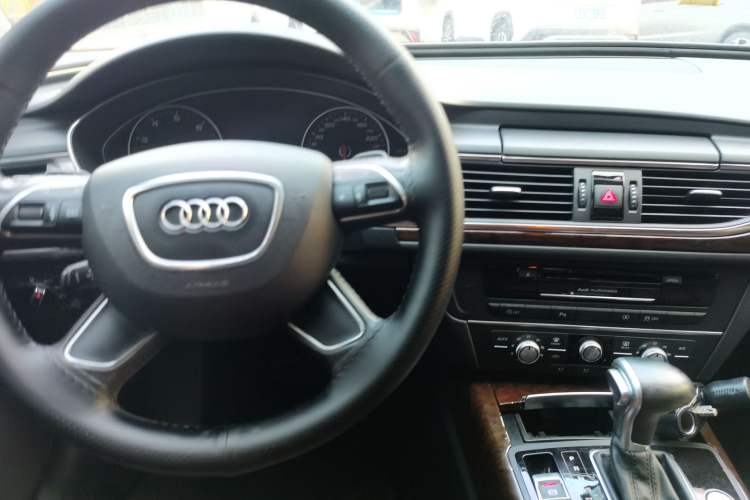 Used Audi A6L 2015 TFSI Millionth Anniversary Intelligent Model Center Console