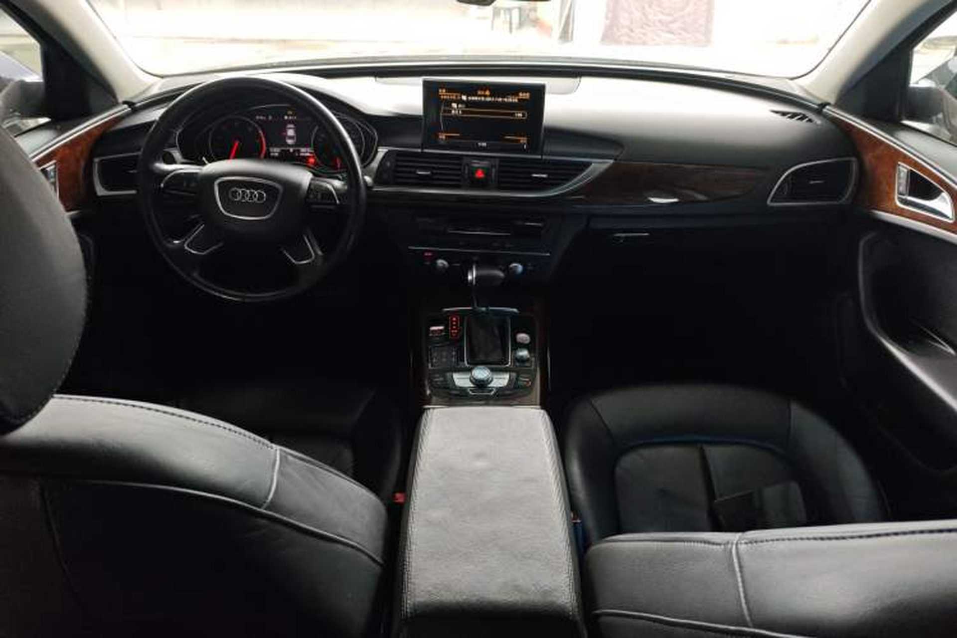Used Audi A6L 2015 30 FSI Millionth Anniversary Comfort Model Center Console